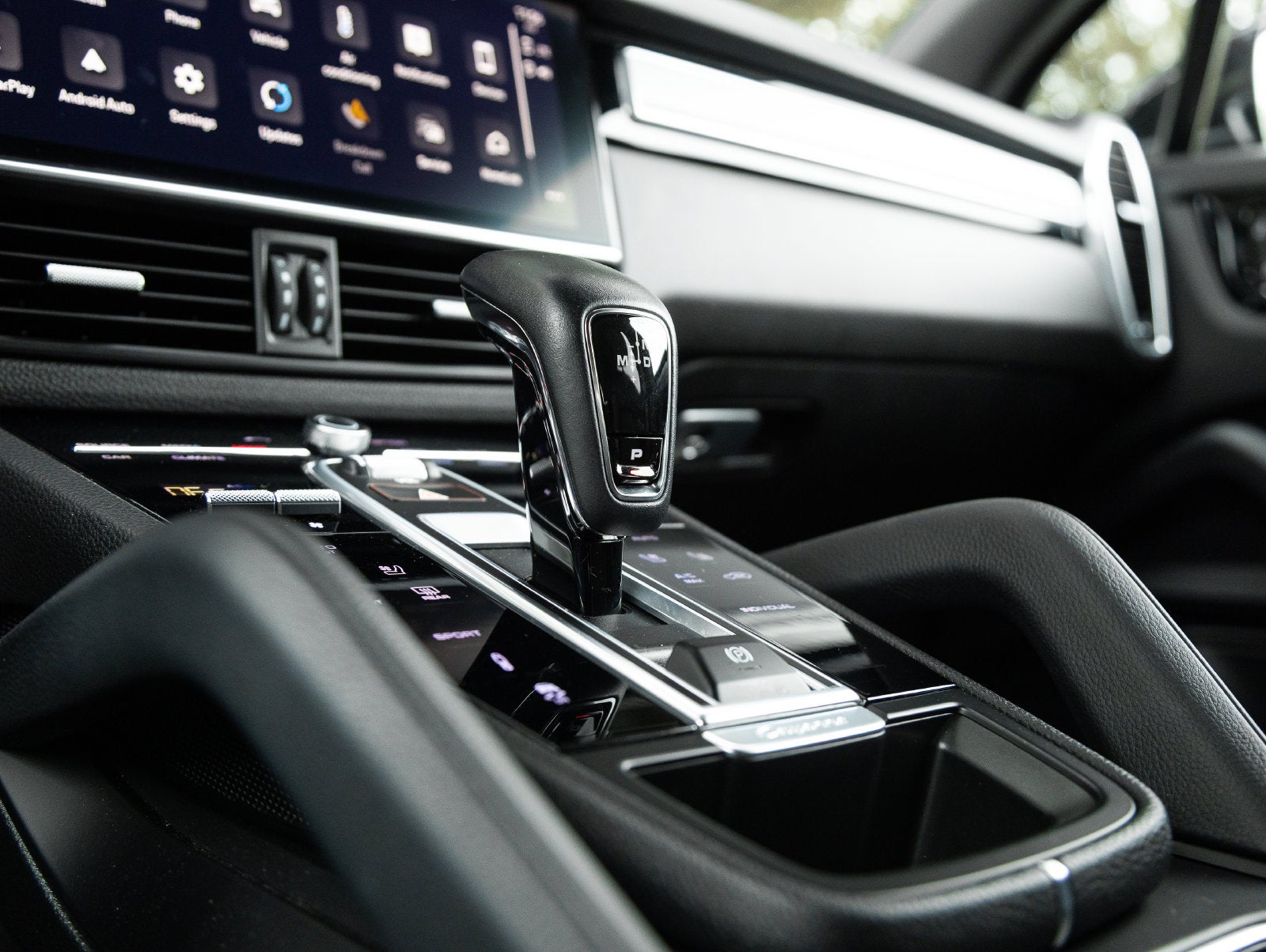 2023 Porsche Cayenne Cayenne S Platinum Edition