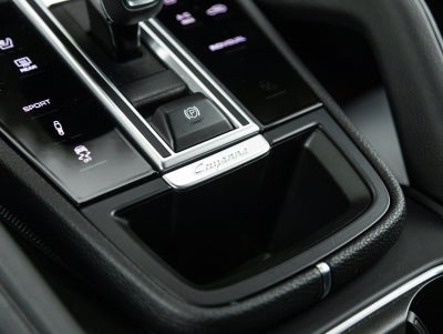2023 Porsche Cayenne Cayenne S Platinum Edition