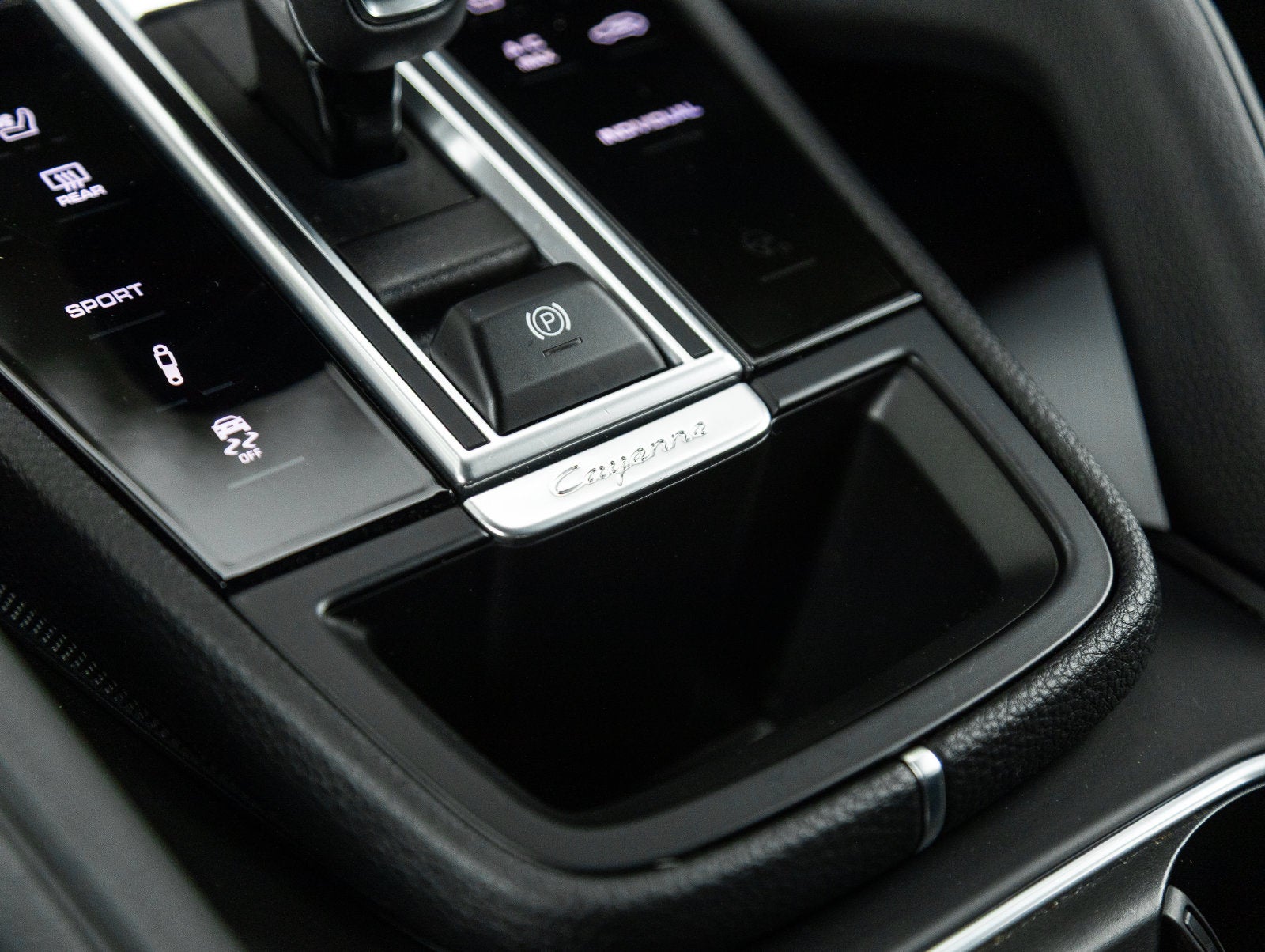 2023 Porsche Cayenne Cayenne S Platinum Edition