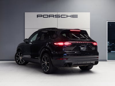 2023 Porsche Cayenne Cayenne S Platinum Edition