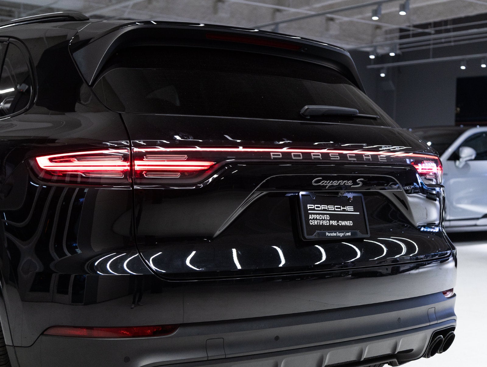 2023 Porsche Cayenne Cayenne S Platinum Edition