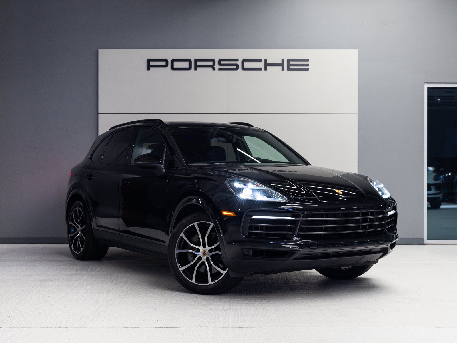 2023 Porsche Cayenne Cayenne S Platinum Edition