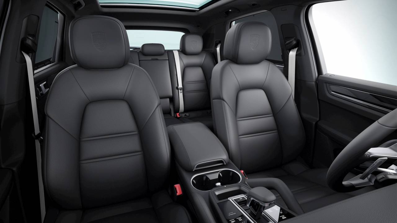 2023 Porsche Cayenne S Platinum Edition