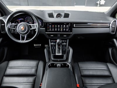2023 Porsche Cayenne S Platinum Edition