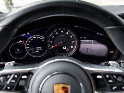 2023 Porsche Cayenne S Platinum Edition