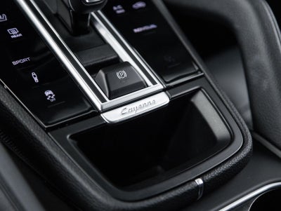 2023 Porsche Cayenne S Platinum Edition