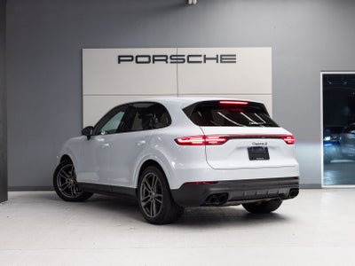 2023 Porsche Cayenne S Platinum Edition
