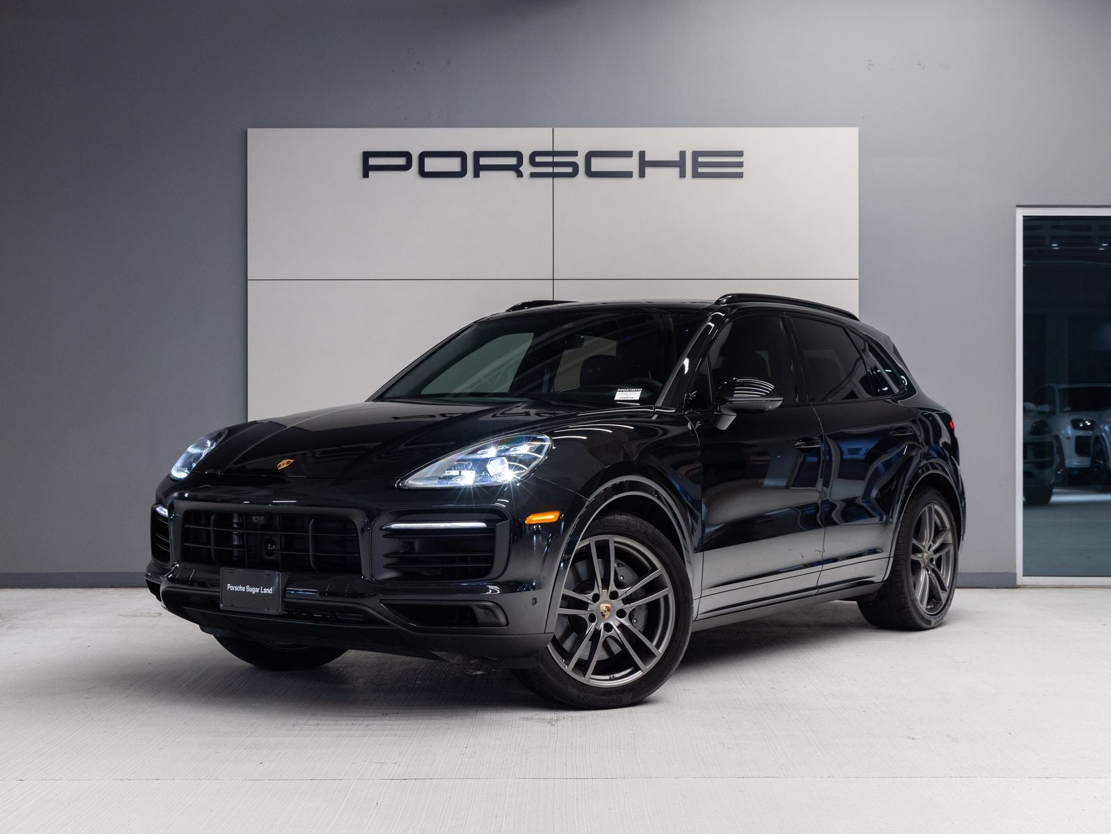 2023 Porsche Cayenne S Platinum Edition