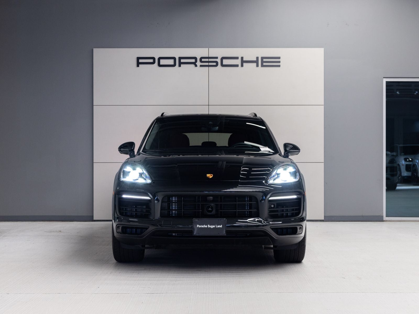 2023 Porsche Cayenne S Platinum Edition