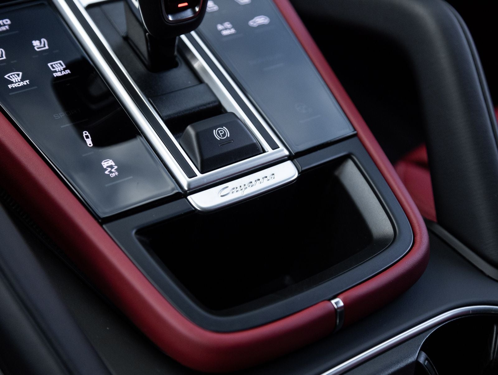 2023 Porsche Cayenne S Platinum Edition