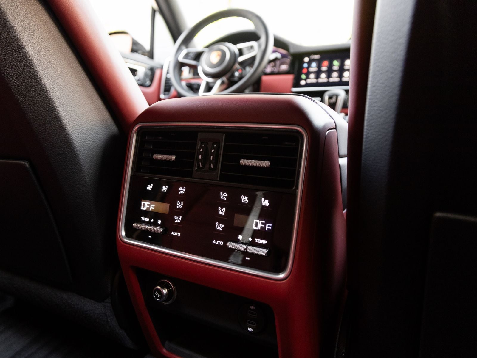 2023 Porsche Cayenne S Platinum Edition