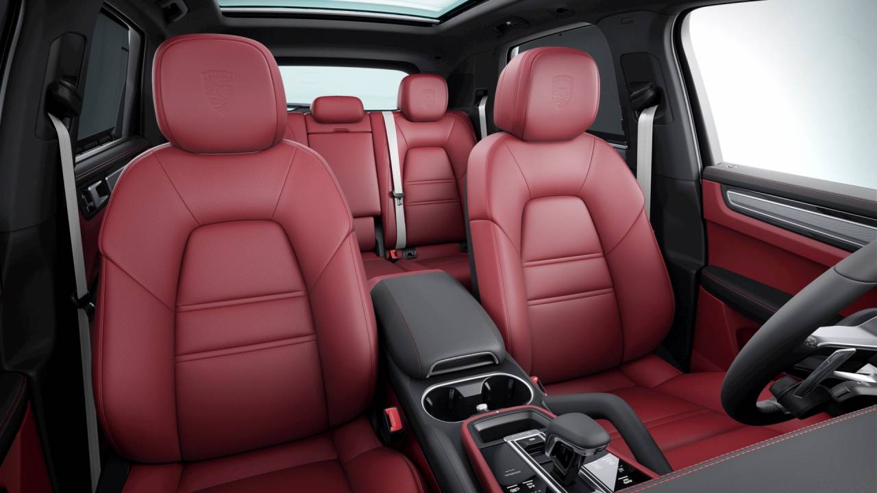 2023 Porsche Cayenne S Platinum Edition