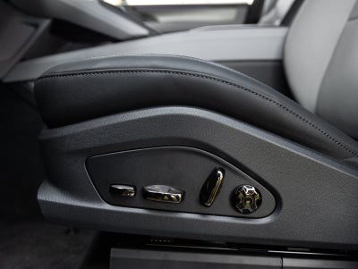 2026 Porsche Cayenne Cayenne S Electric
