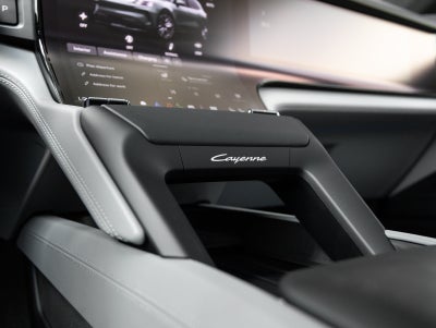 2026 Porsche Cayenne Cayenne S Electric