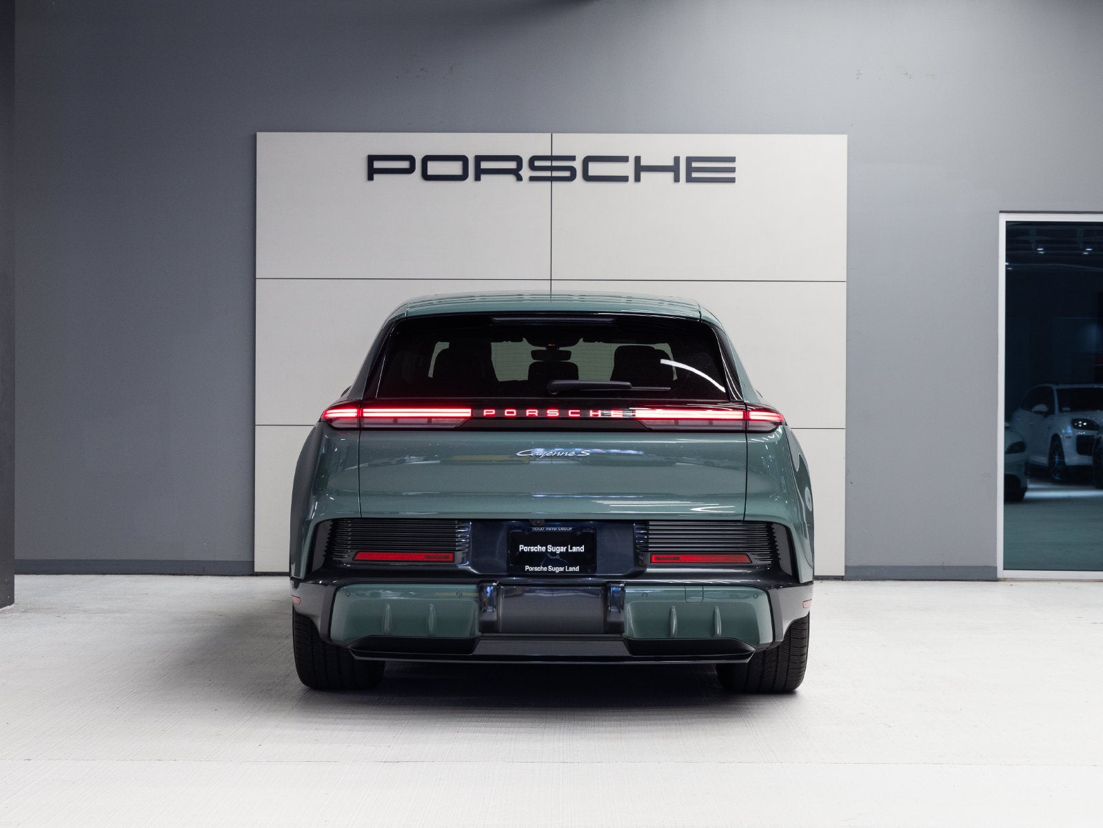 2026 Porsche Cayenne Cayenne S Electric