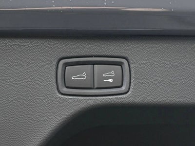 2025 Porsche Macan Turbo Electric