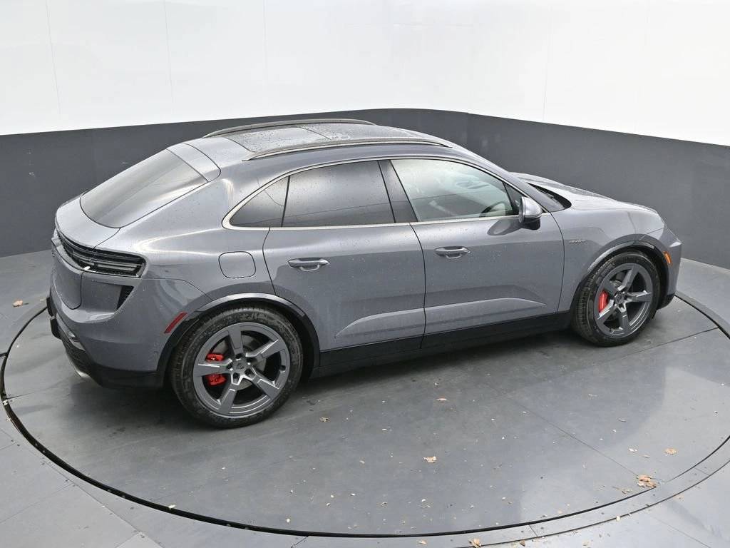 2025 Porsche Macan Turbo Electric
