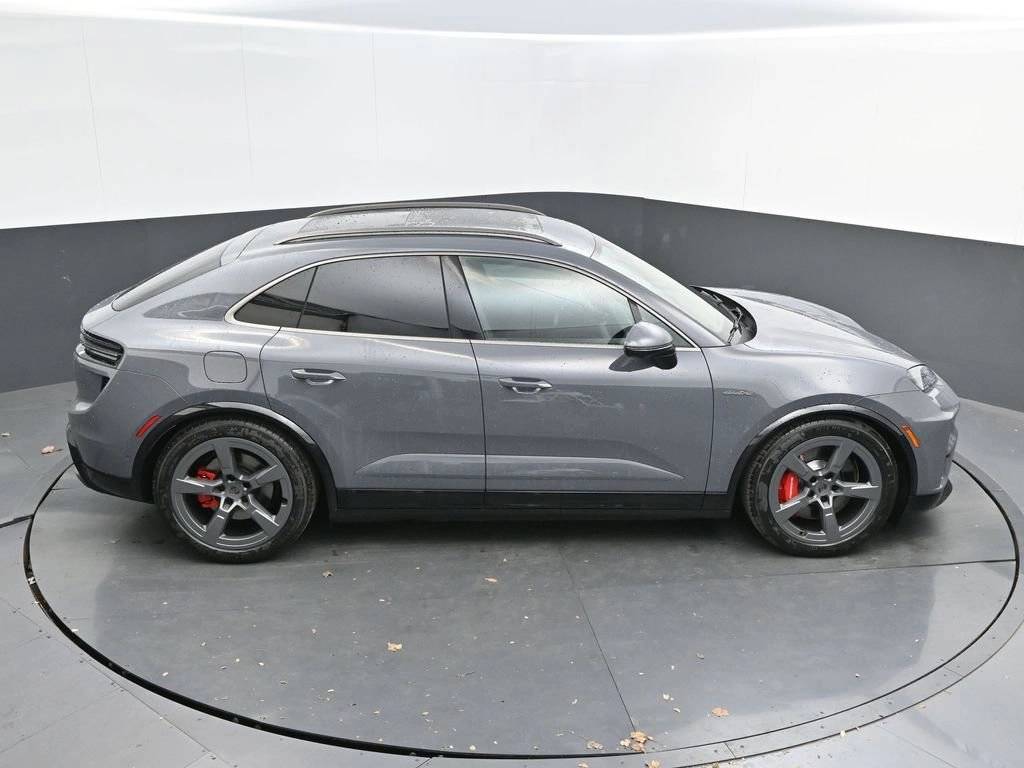 2025 Porsche Macan Turbo Electric