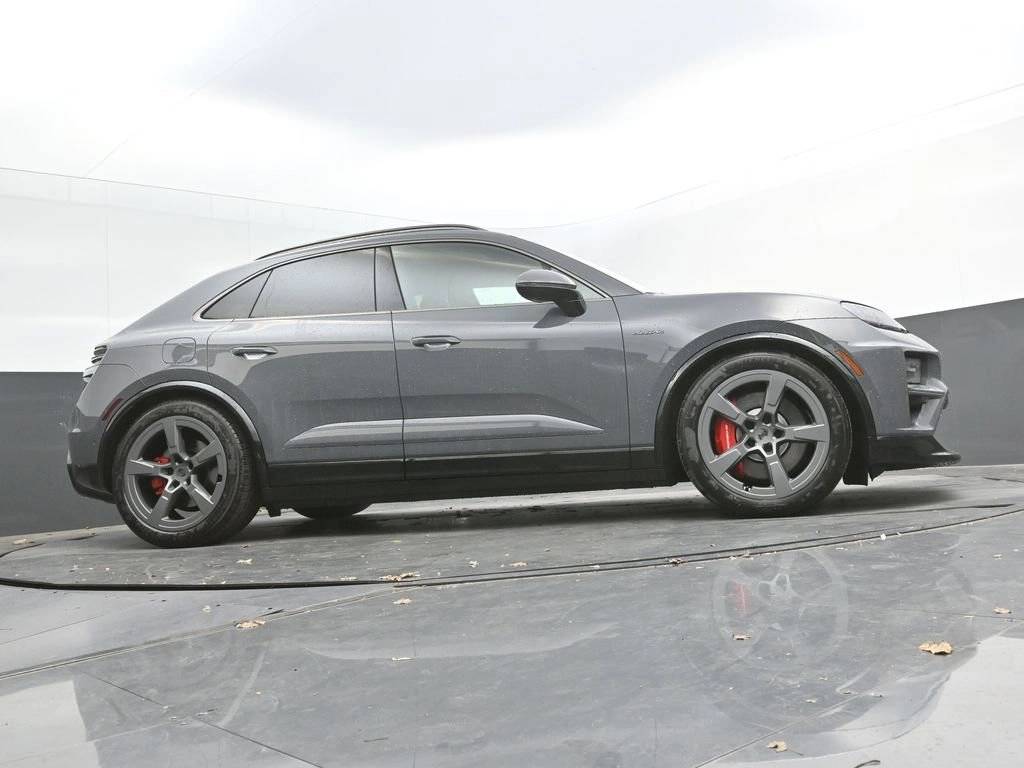 2025 Porsche Macan Turbo Electric
