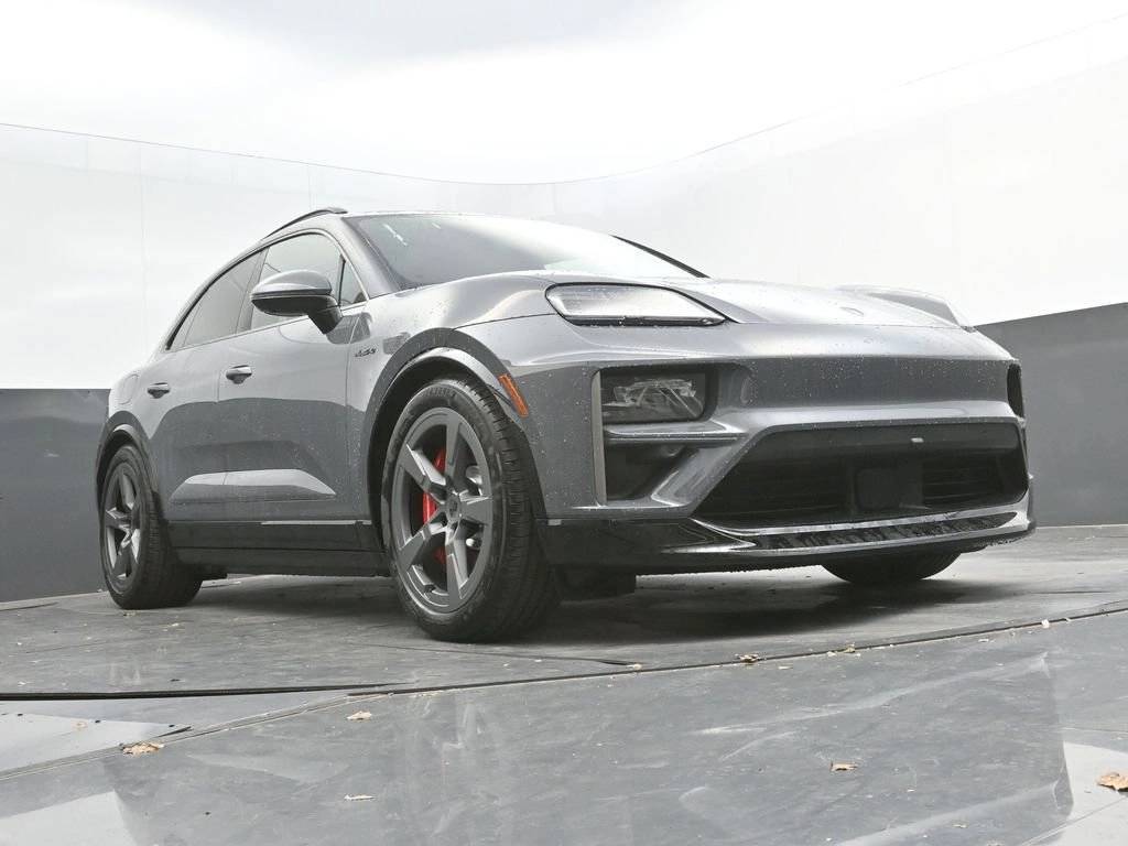 2025 Porsche Macan Turbo Electric
