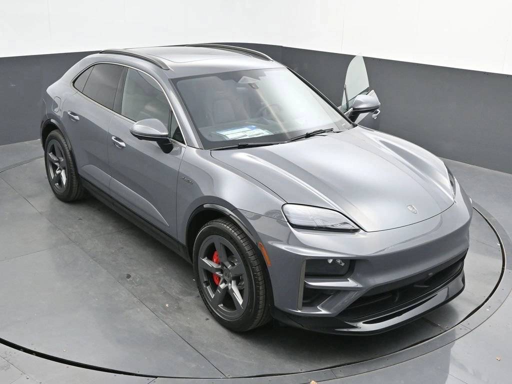 2025 Porsche Macan Turbo Electric