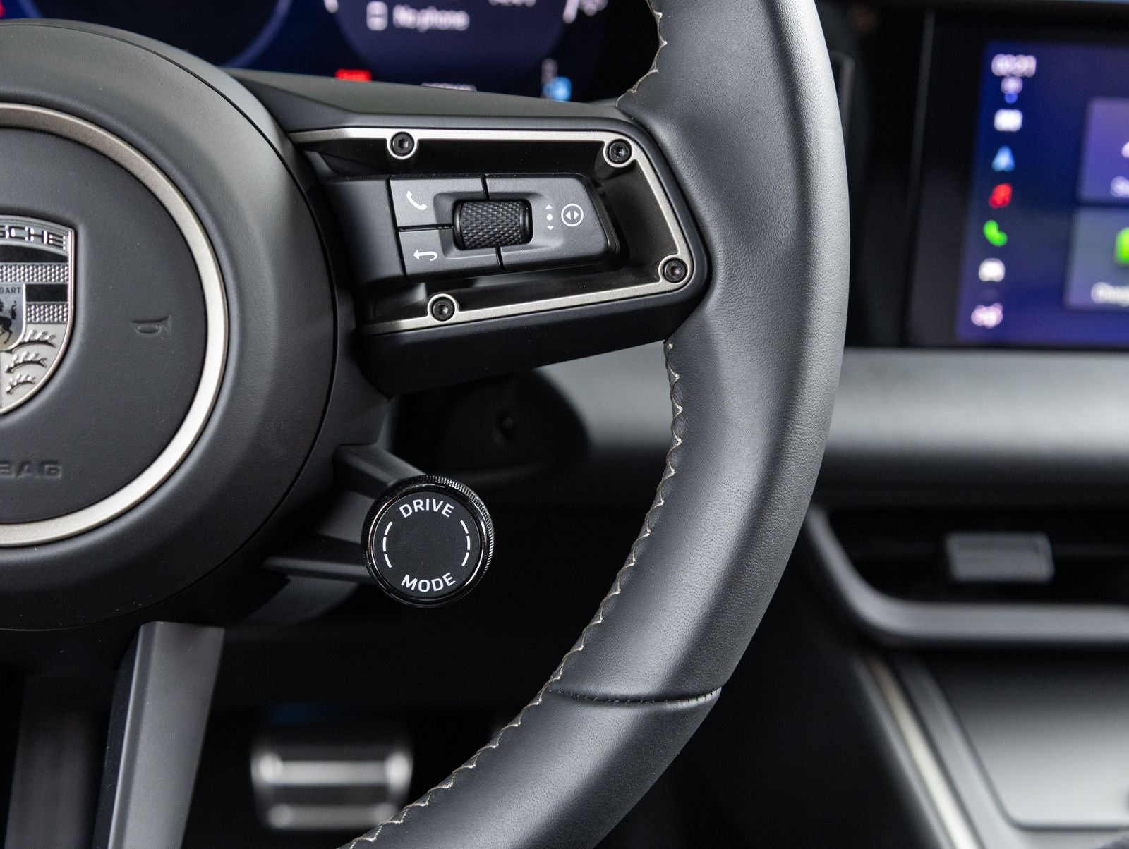 2025 Porsche Macan Turbo Electric