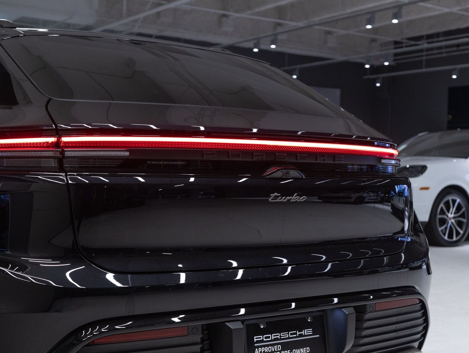 2025 Porsche Macan Turbo Electric