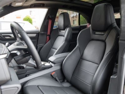 2025 Porsche Macan Turbo Electric