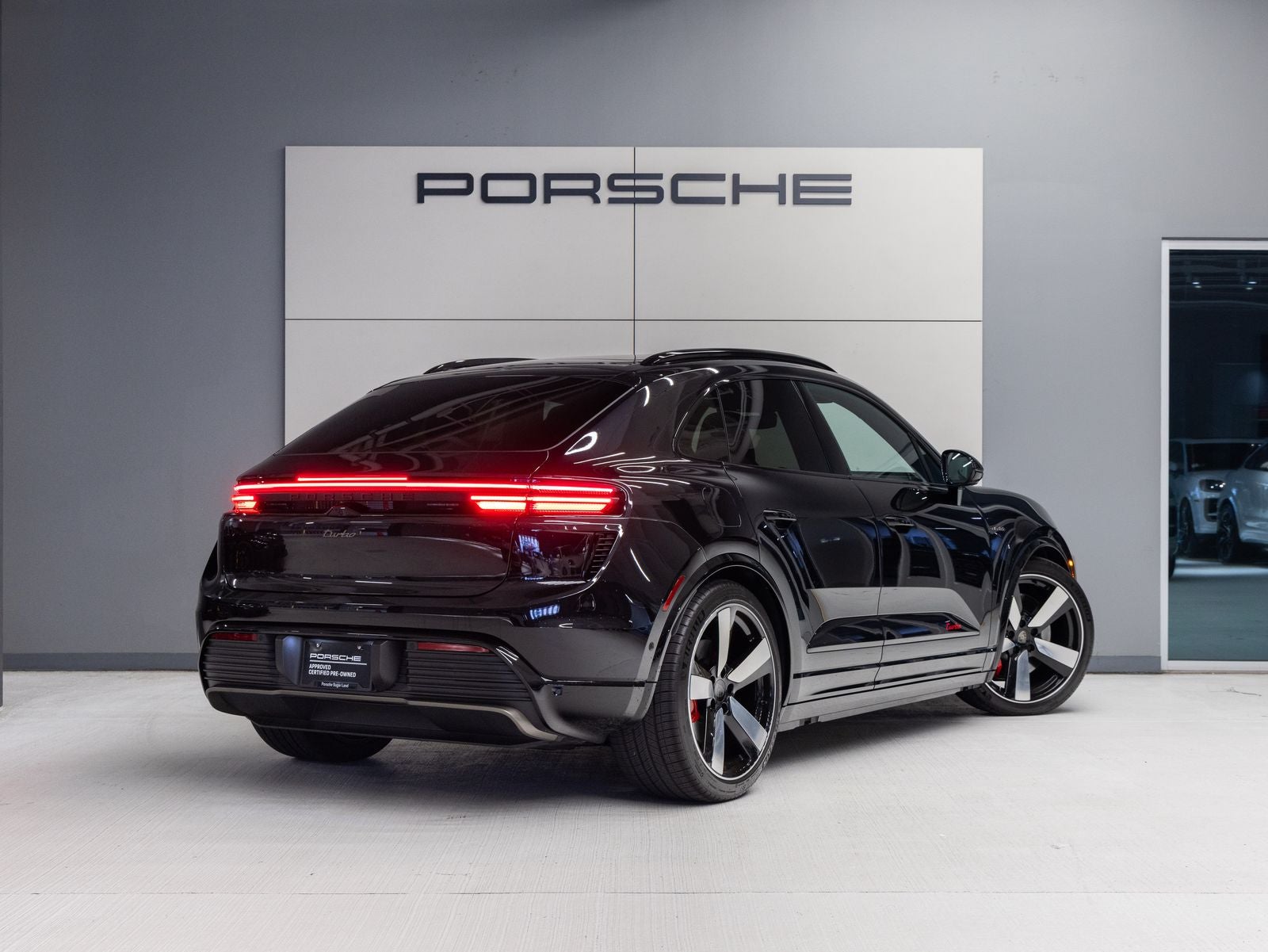 2025 Porsche Macan Turbo Electric