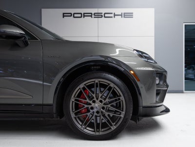 2024 Porsche Macan Macan Turbo