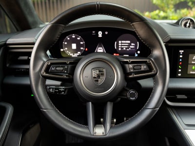 2024 Porsche Macan Macan Turbo