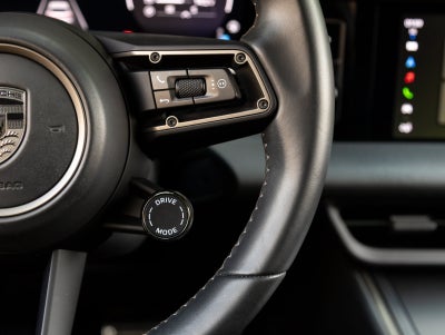 2024 Porsche Macan Macan Turbo