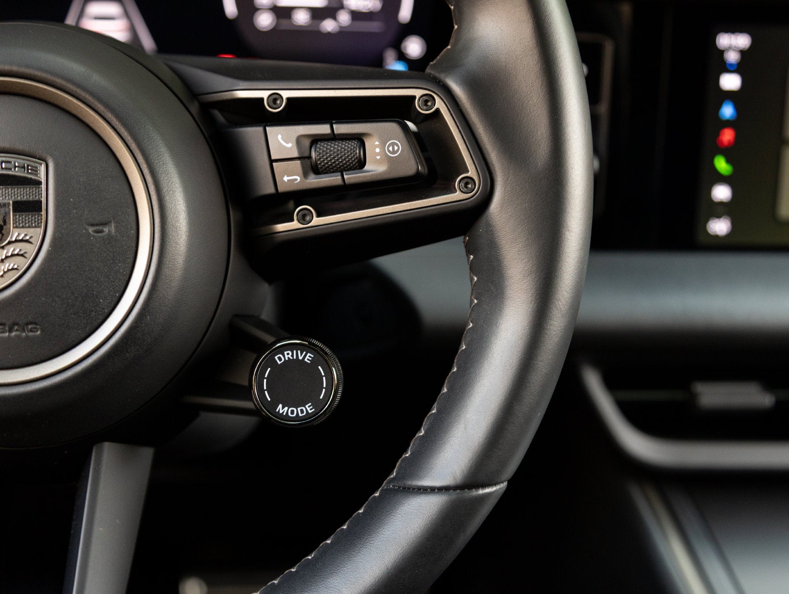 2024 Porsche Macan Macan Turbo
