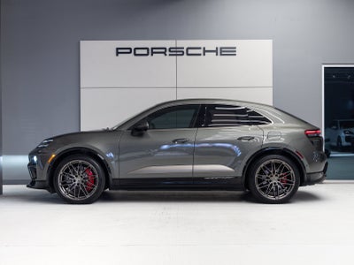 2024 Porsche Macan Macan Turbo