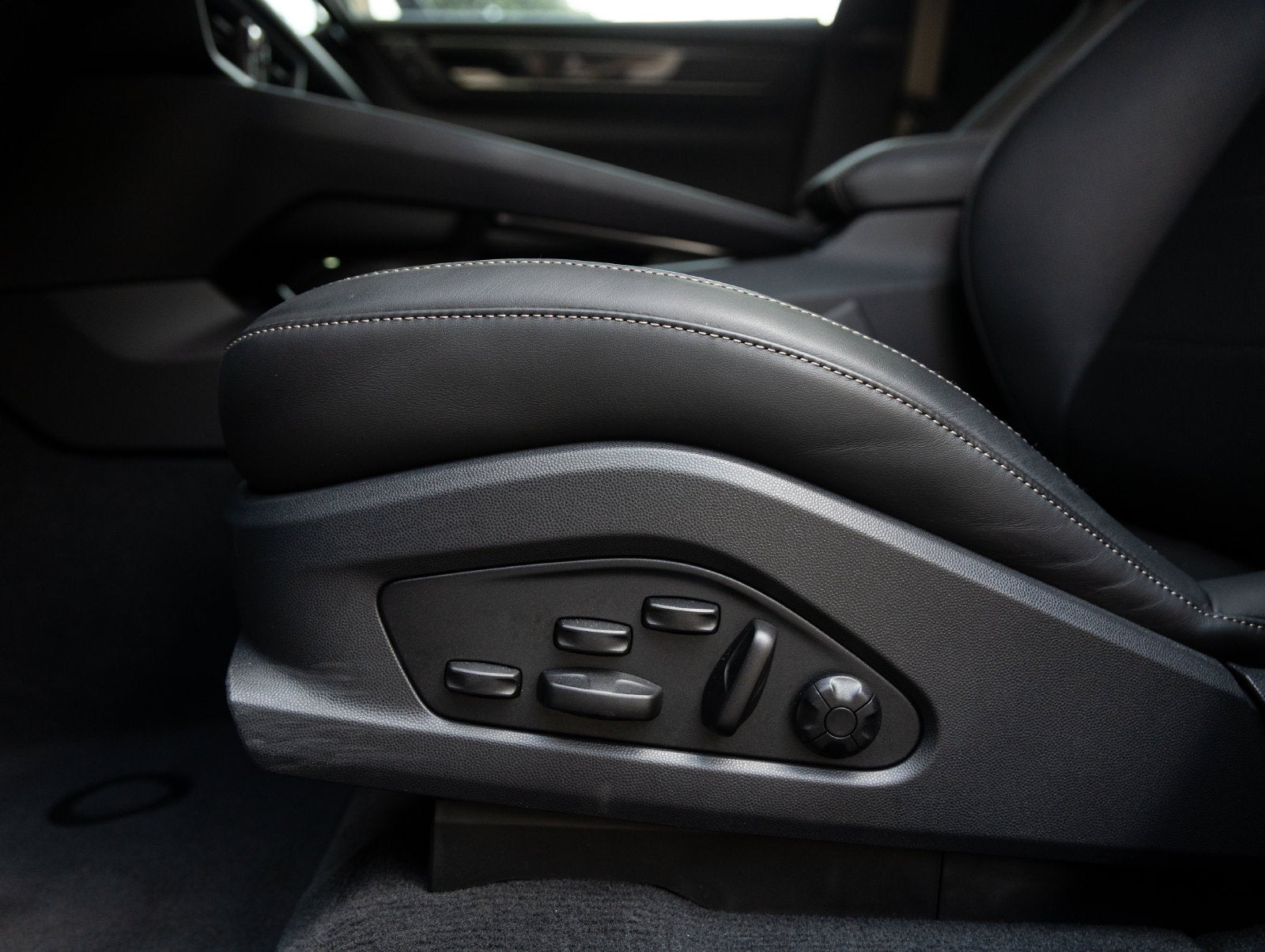2024 Porsche Macan Macan Turbo