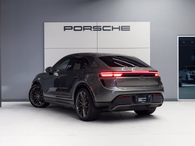 2024 Porsche Macan Macan Turbo