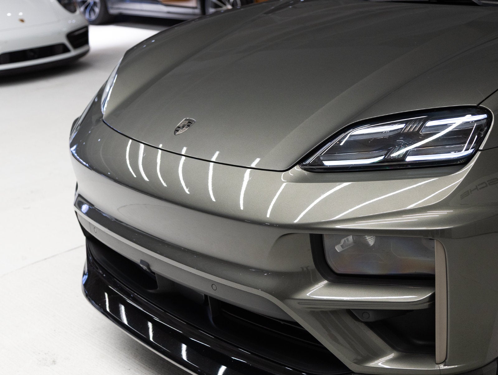 2024 Porsche Macan Macan Turbo