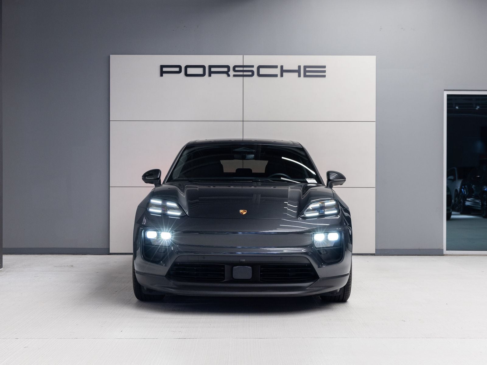 2025 Porsche Macan Macan Electric
