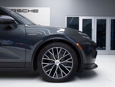 2025 Porsche Macan Macan Electric