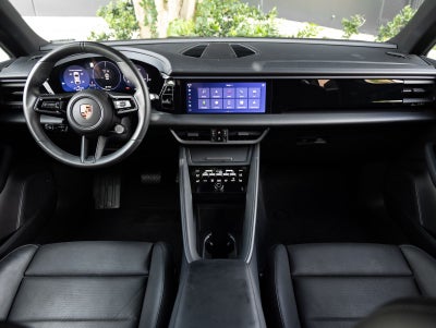 2025 Porsche Macan Macan Electric
