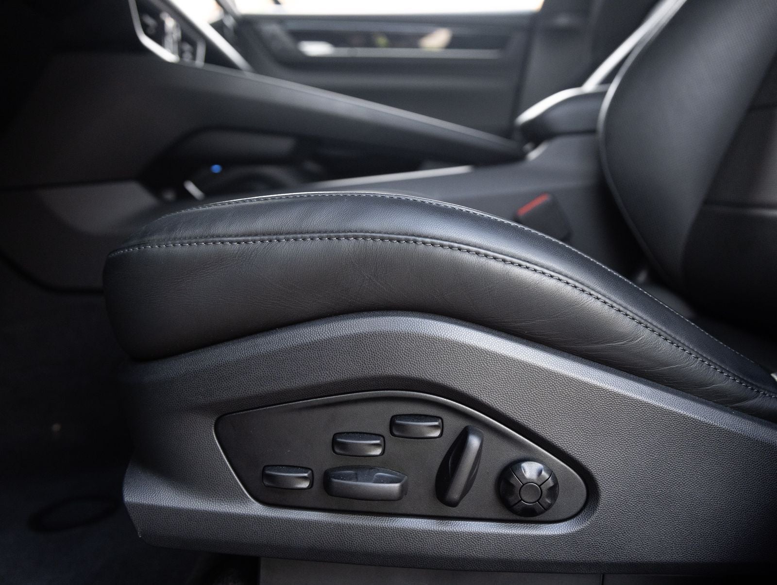 2025 Porsche Macan Macan Electric