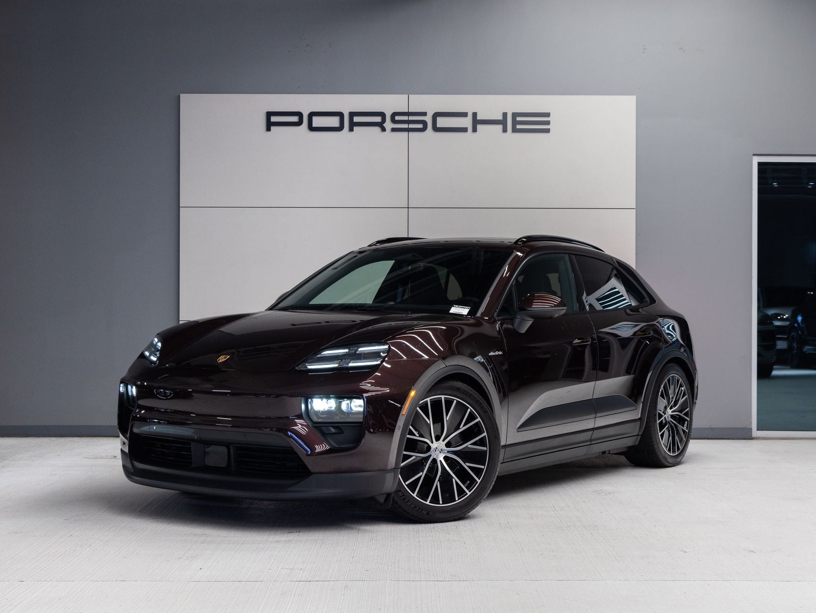 2025 Porsche Macan Electric