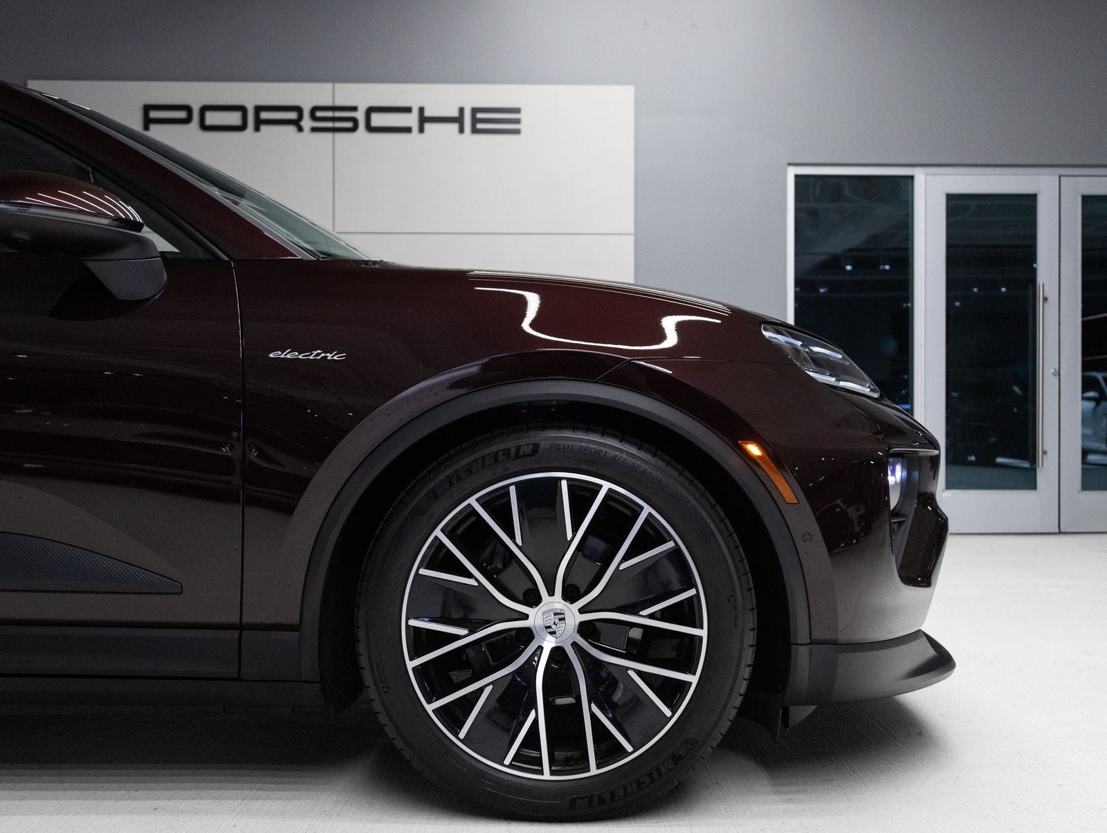 2025 Porsche Macan Electric