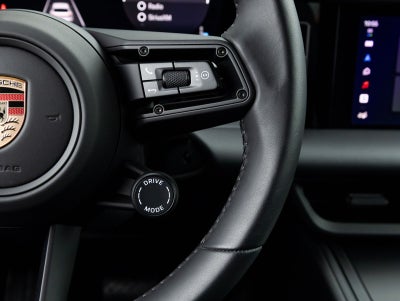 2025 Porsche Macan Electric