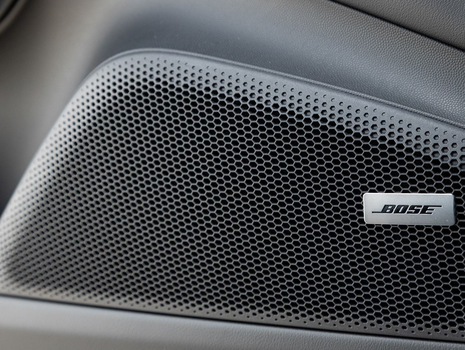 2025 Porsche Macan Electric
