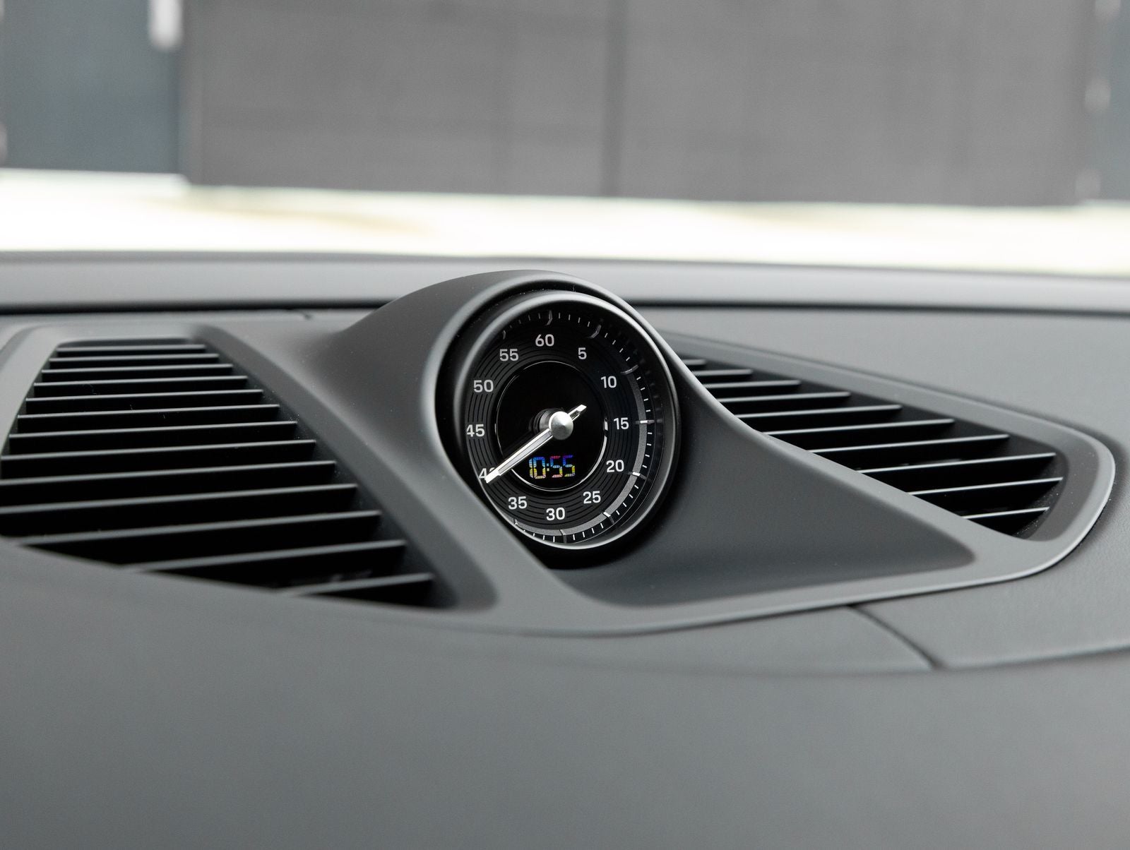 2025 Porsche Macan Electric