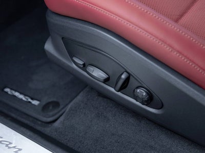 2025 Porsche Macan Macan Electric