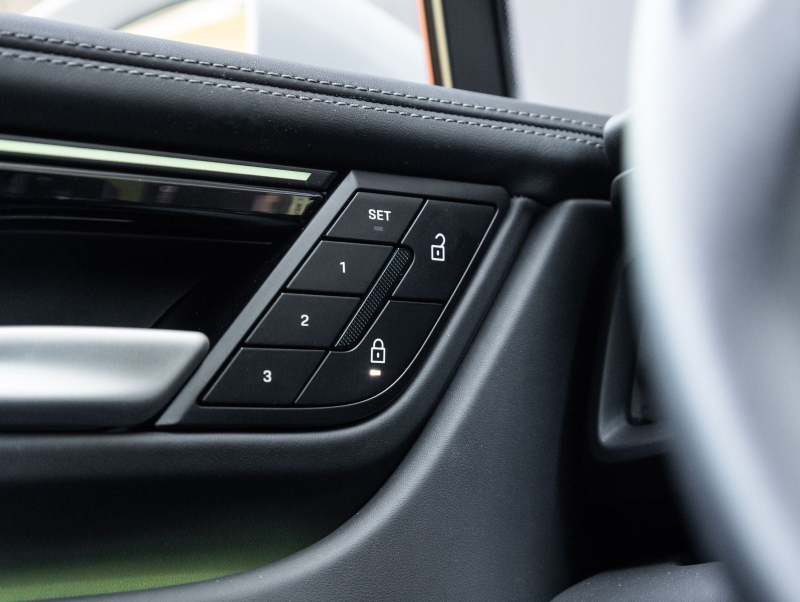 2025 Porsche Macan Electric