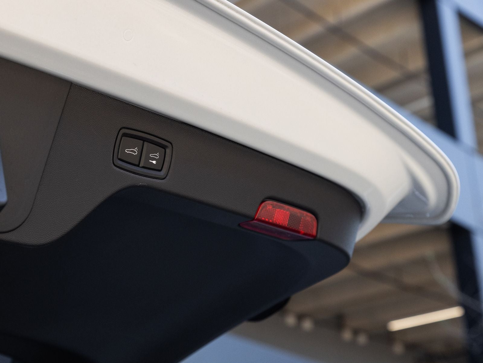 2025 Porsche Macan Electric