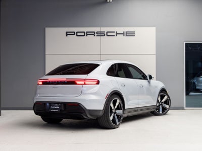 2025 Porsche Macan Electric